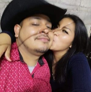 Meet your Posher, Cesar